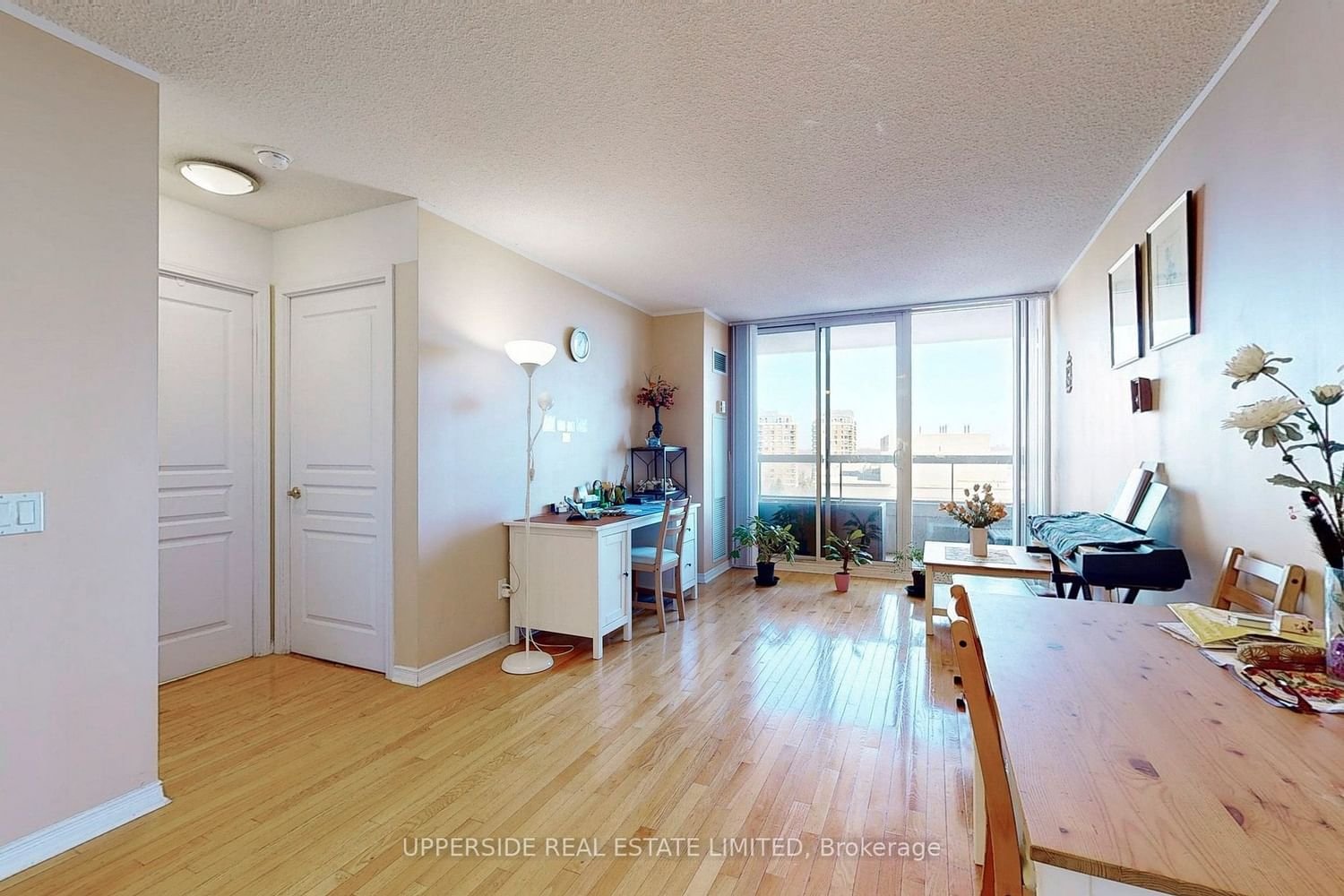 9 Northern Heights Dr, unit 802 for sale - image #5