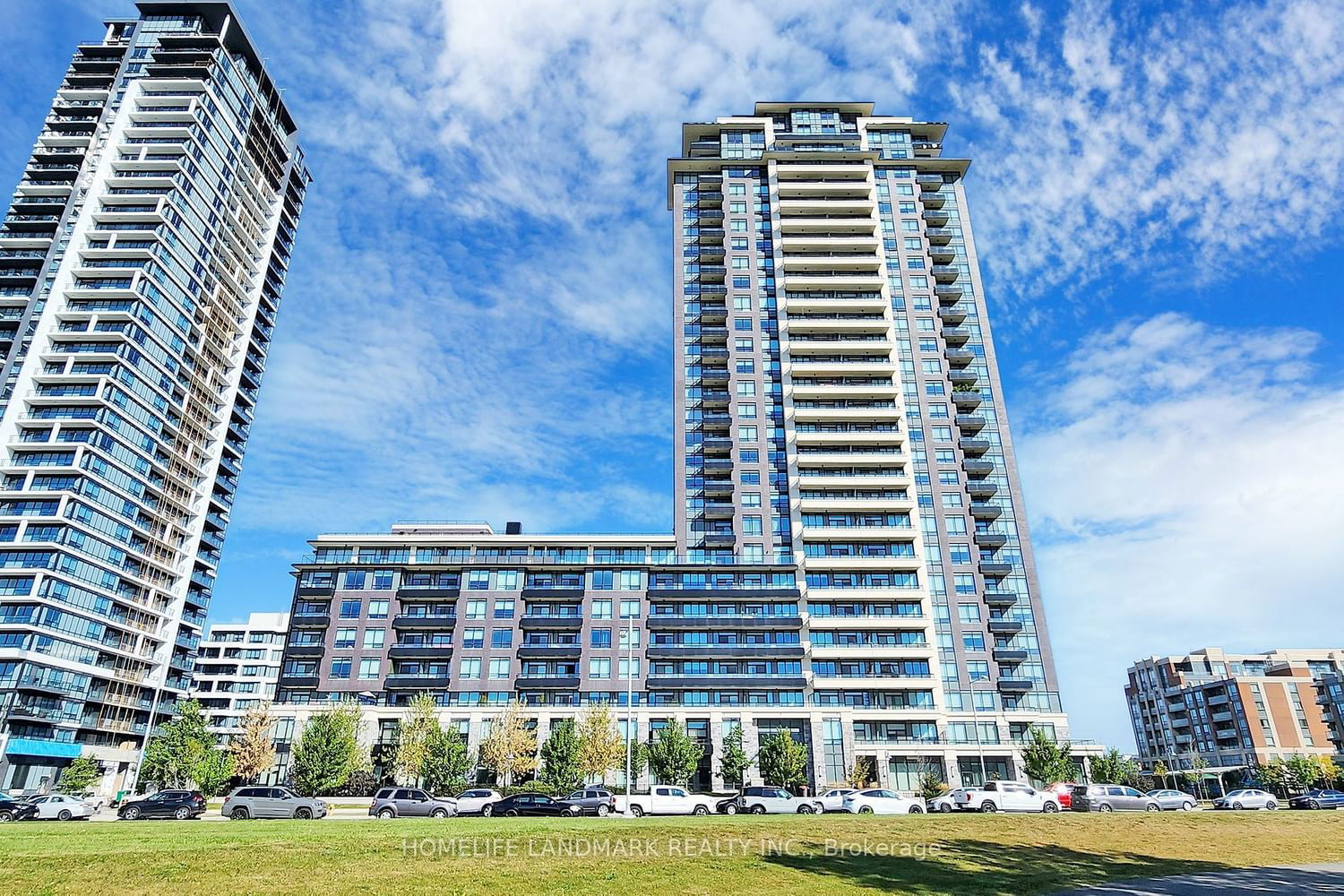 15 Water Walk Dr, unit 909 for sale - image #1