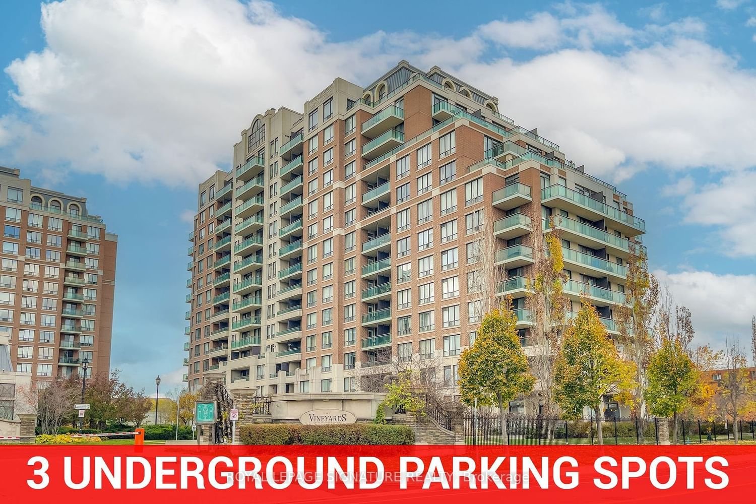 350 Red Maple Rd, unit 206 for sale - image #1