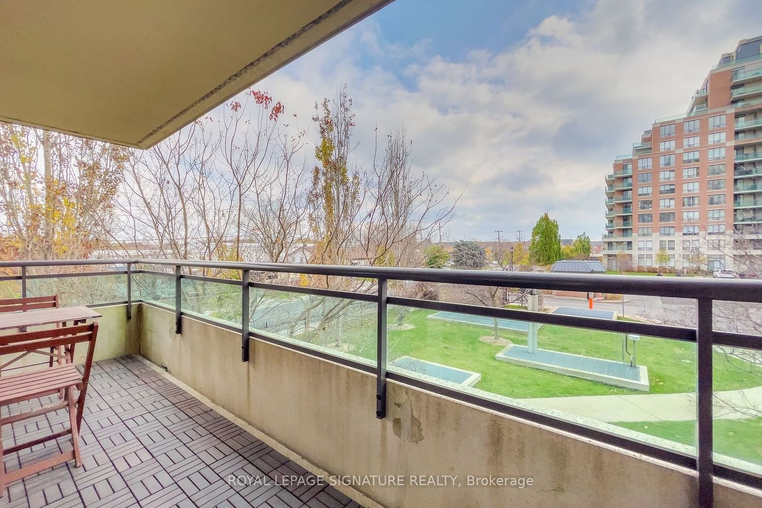 350 Red Maple Rd, unit 206 for sale - image #32