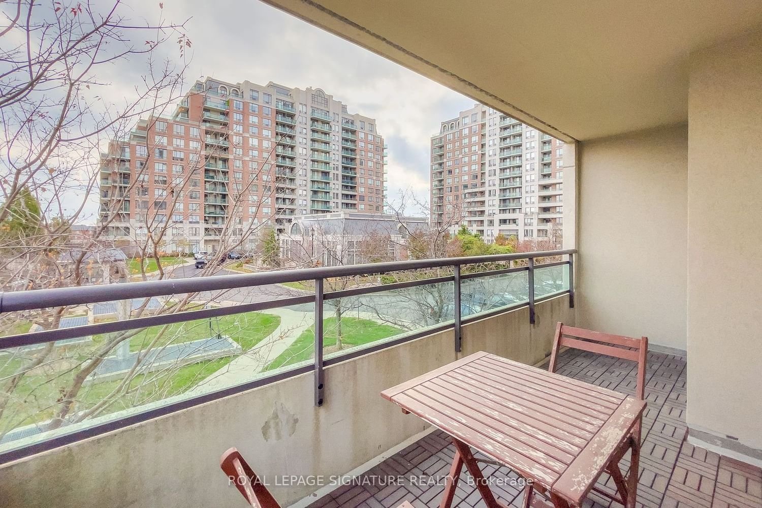 350 Red Maple Rd, unit 206 for sale - image #34