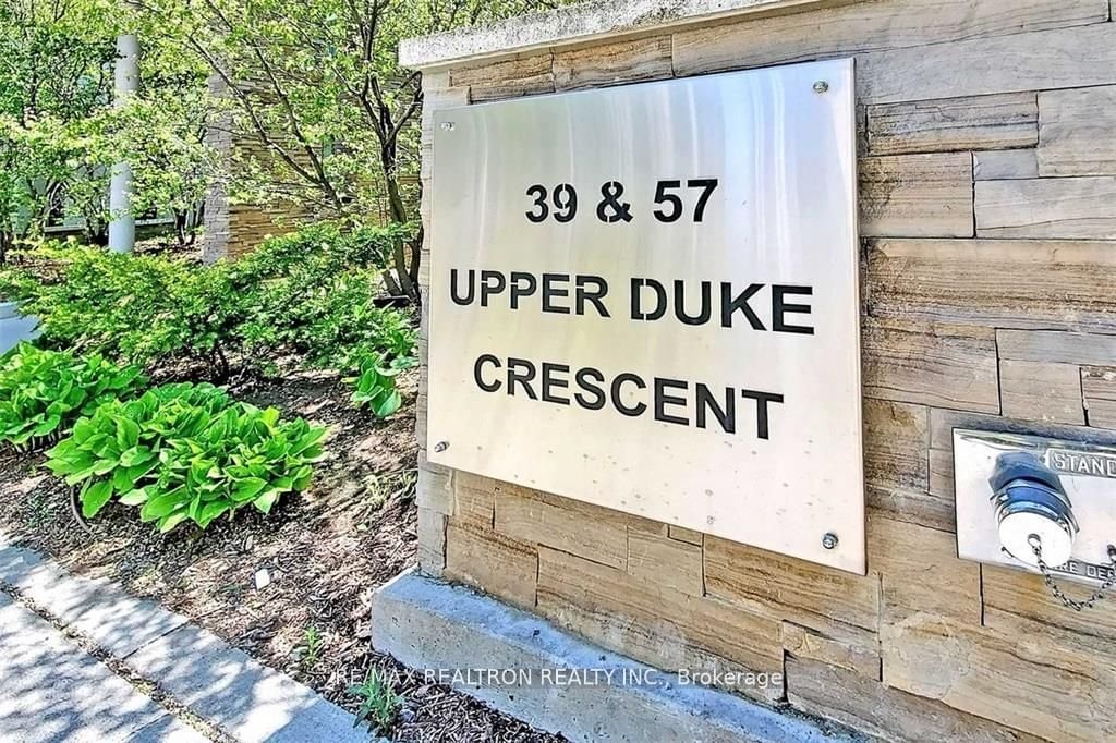 57 Upper Duke Cres, unit 609 for sale - image #2