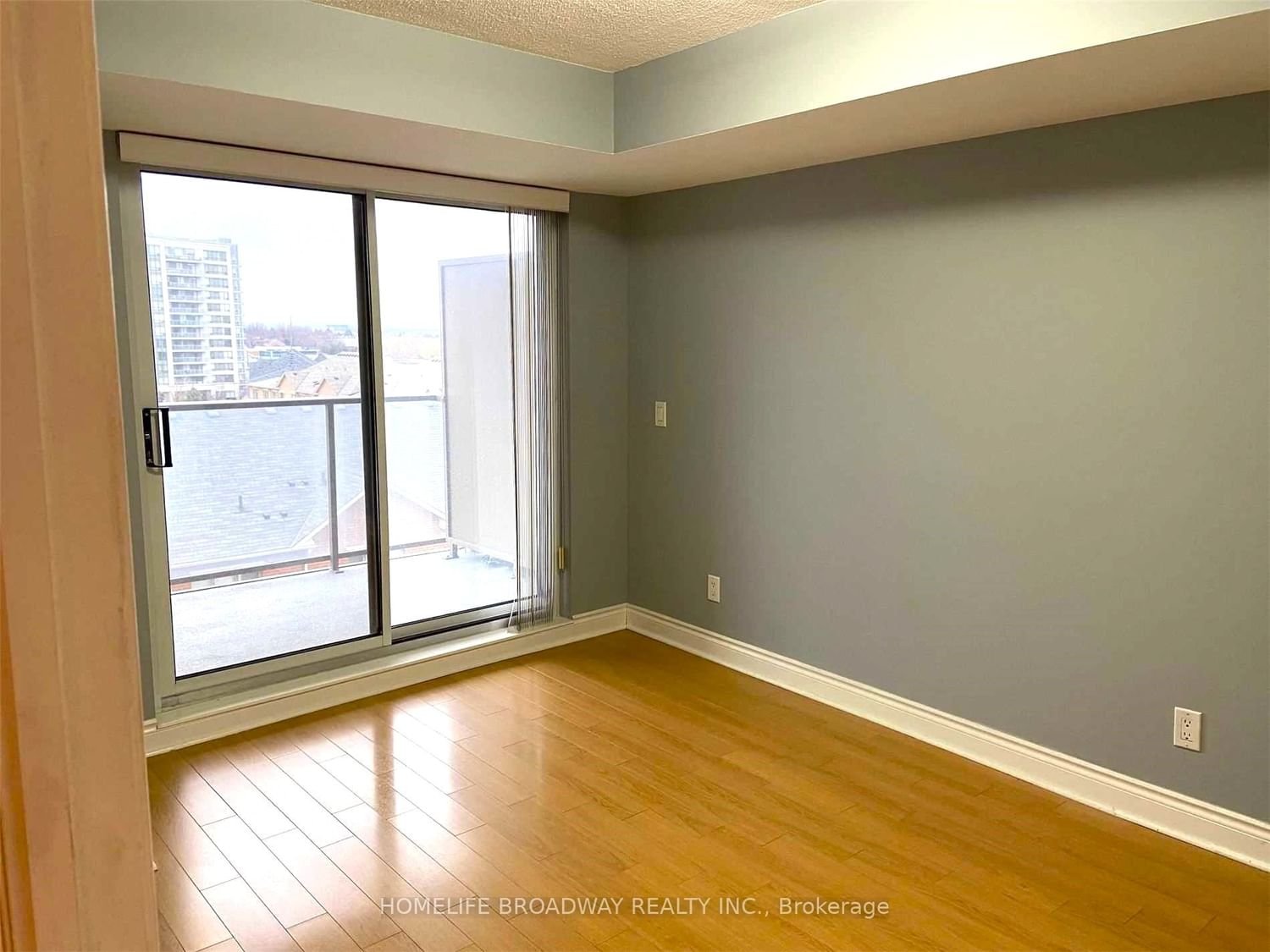 39 Galleria Pkwy, unit 701 for rent - image #6