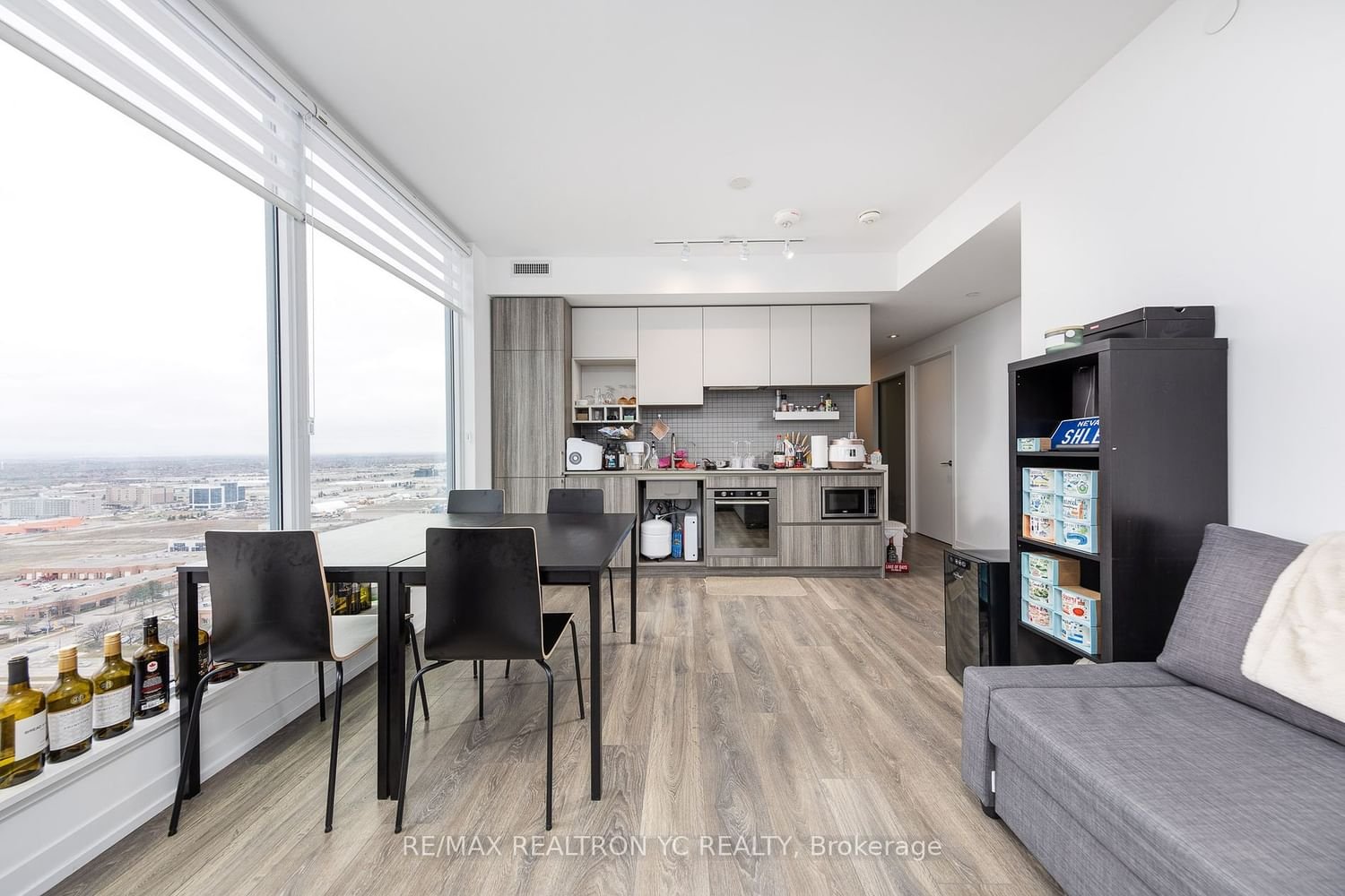 5 Buttermill Ave, unit 2709 for sale - image #5