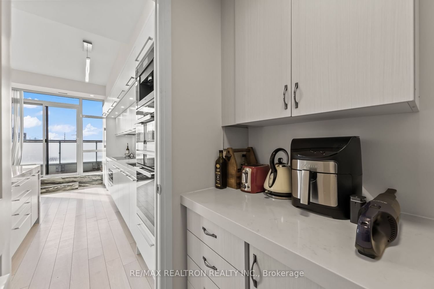 8763 Bayview Ave, unit 507 for sale - image #14