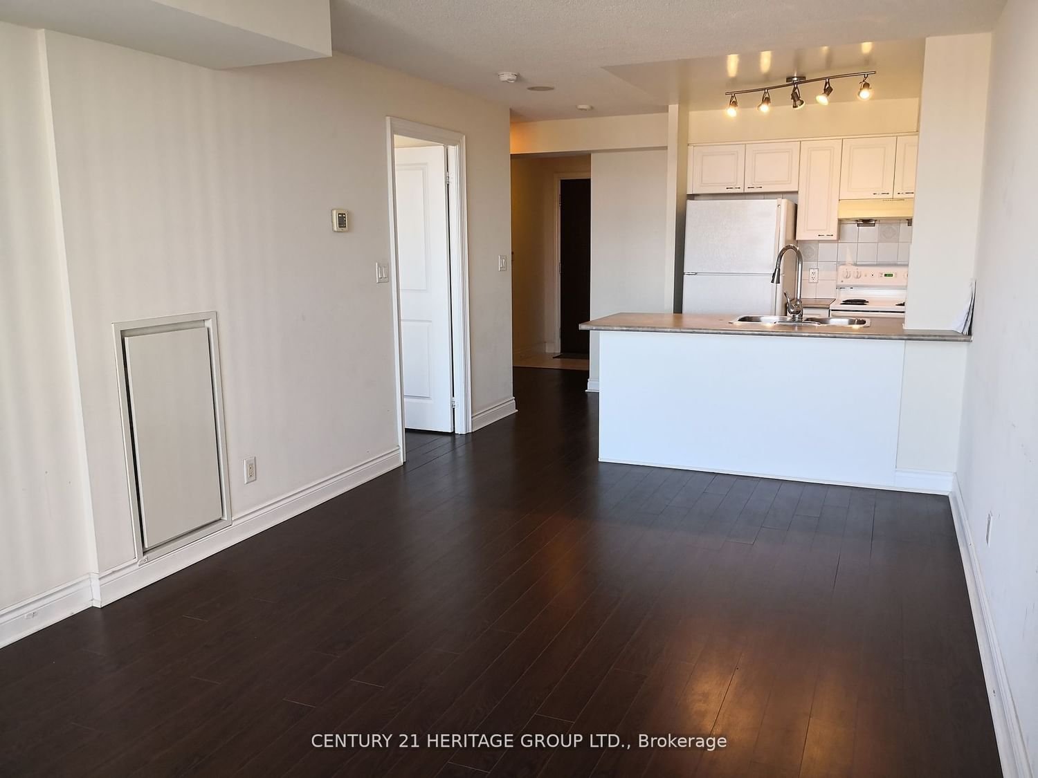 88 Times Ave, unit 801 for rent - image #3
