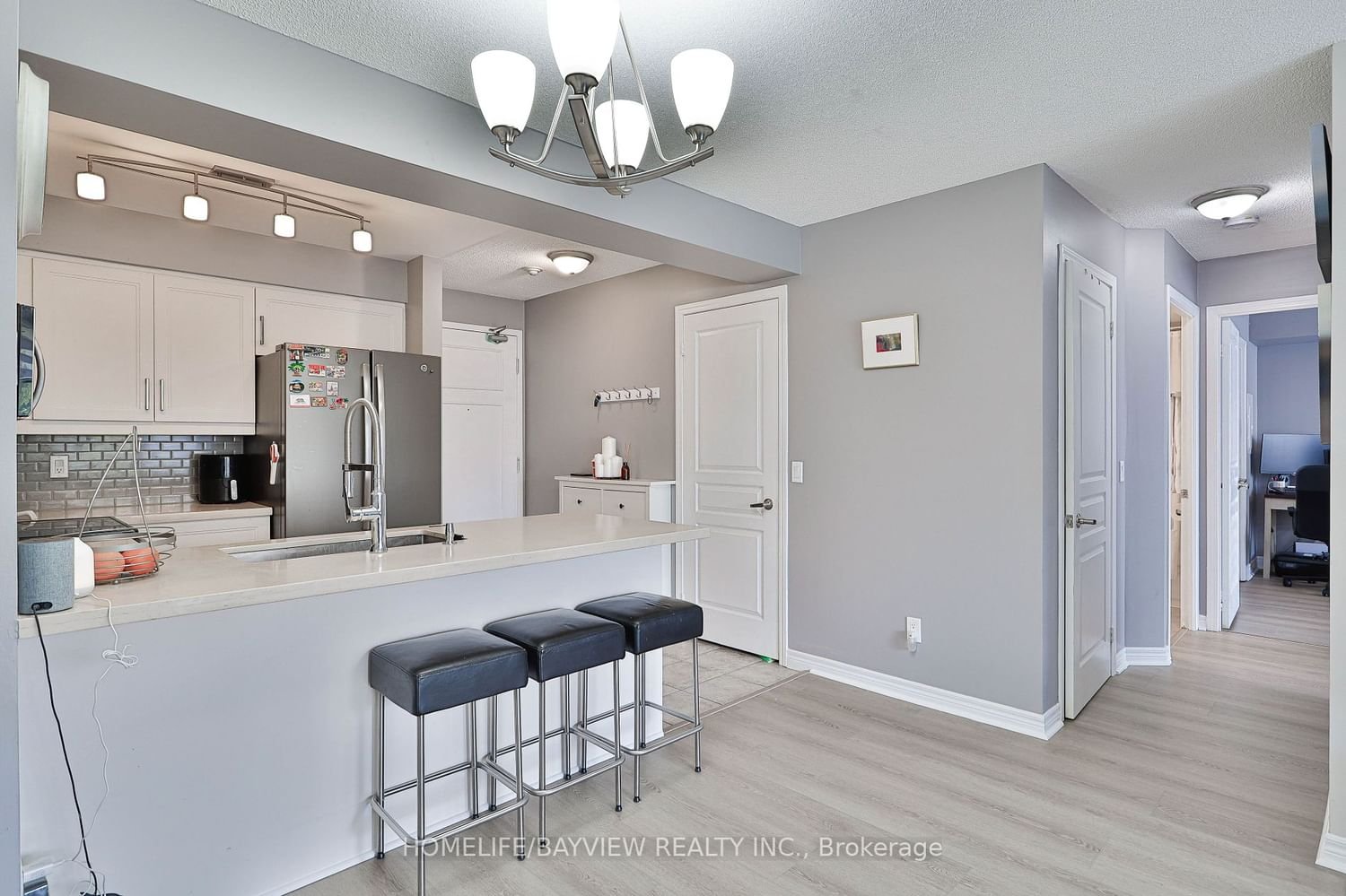 330 Red Maple Rd, unit 212 for sale - image #10