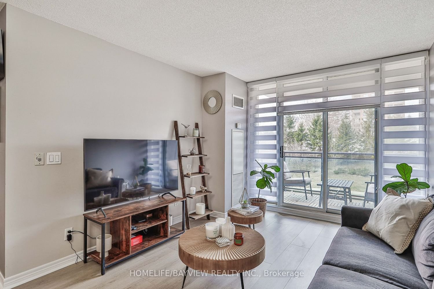 330 Red Maple Rd, unit 212 for sale - image #18