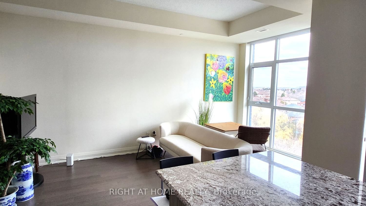 8763 Bayview Ave, unit 703 for sale - image #4