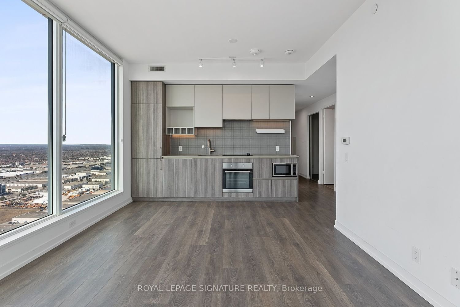 5 Buttermill Ave, unit 5009 for sale - image #9