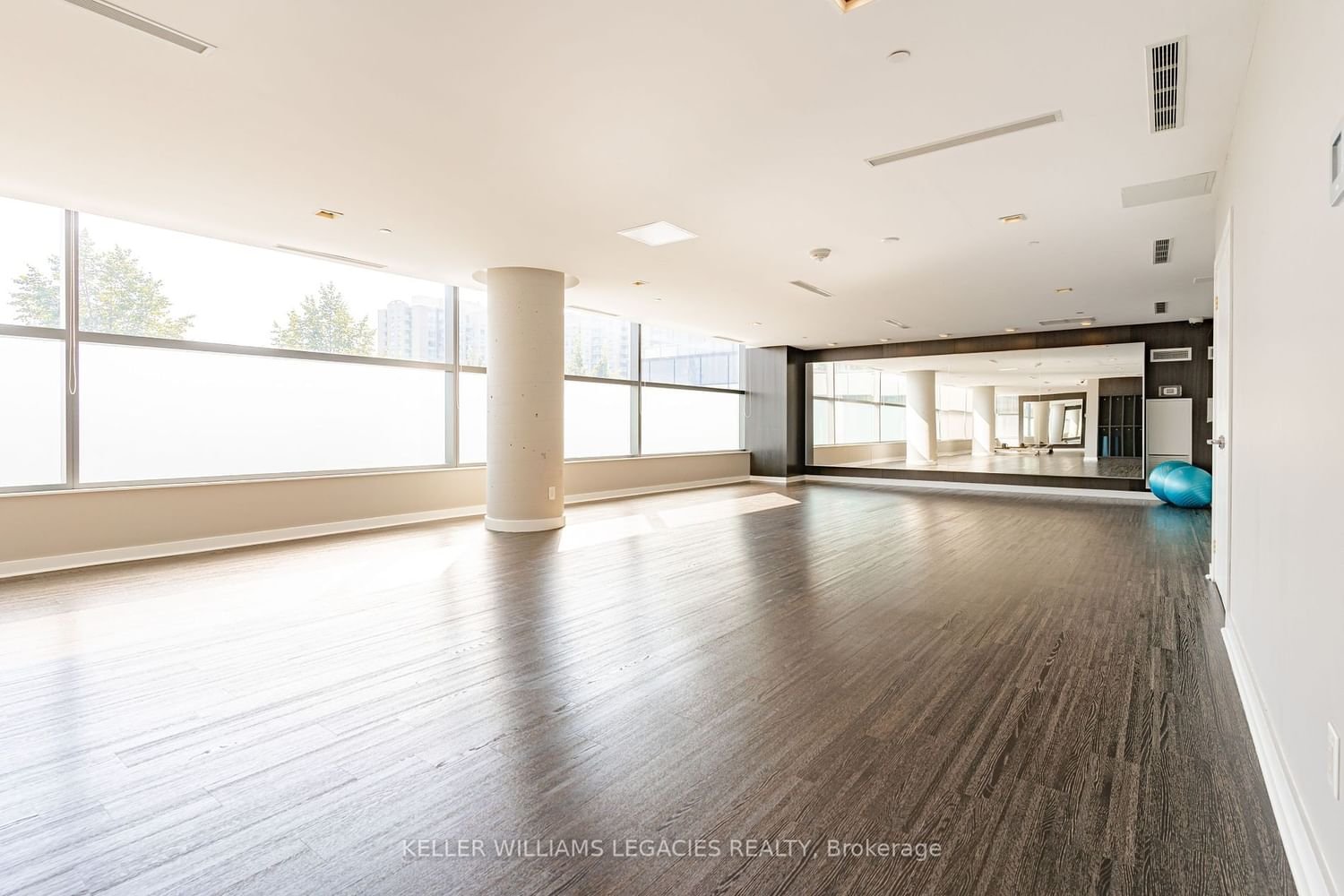 55 Oneida Cres, unit 908 for sale - image #30