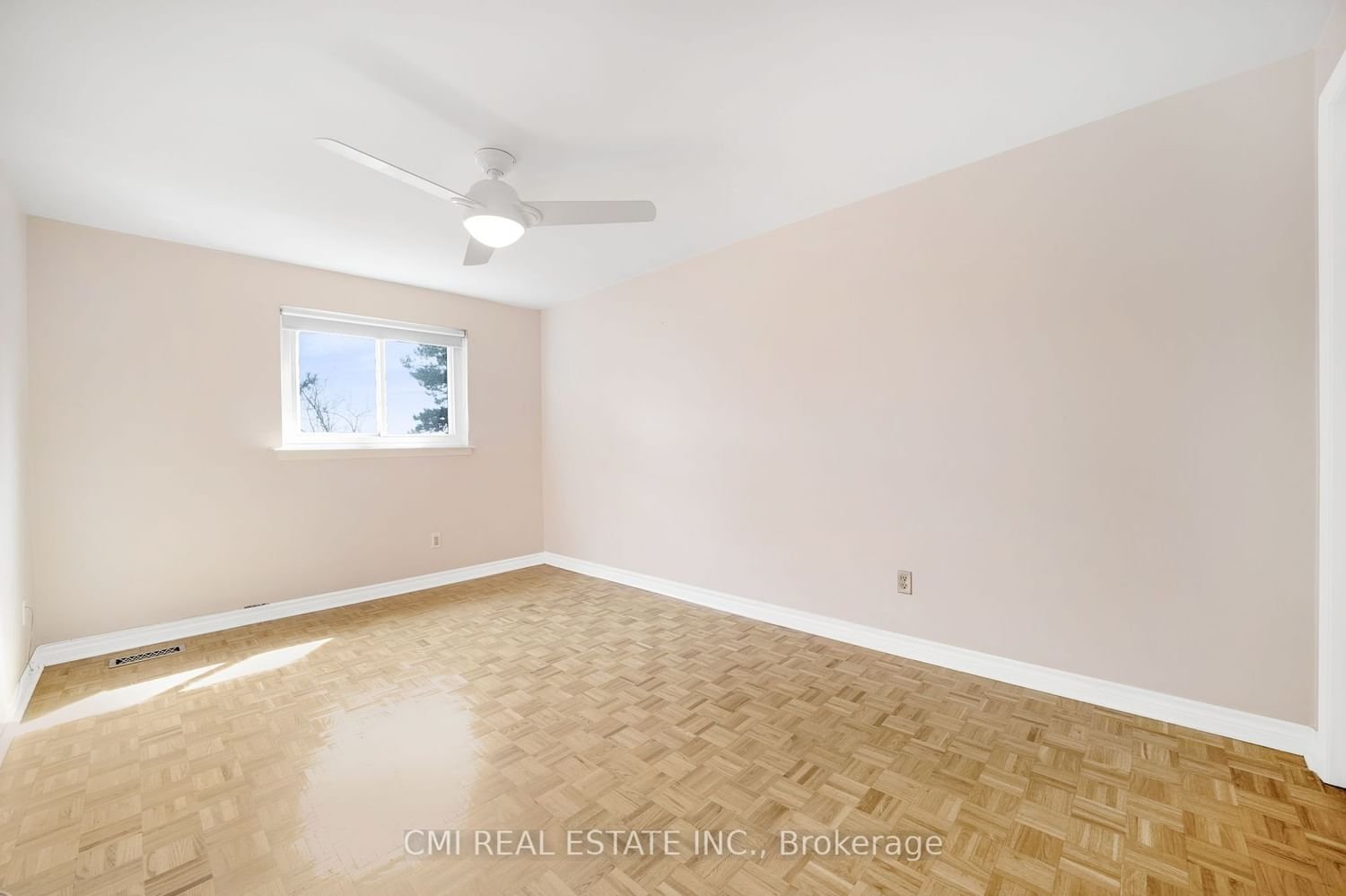 57 Stately Way, unit 49 for sale - image #24