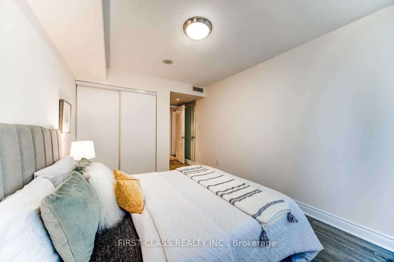 88 Times Ave, unit 610 for rent - image #11