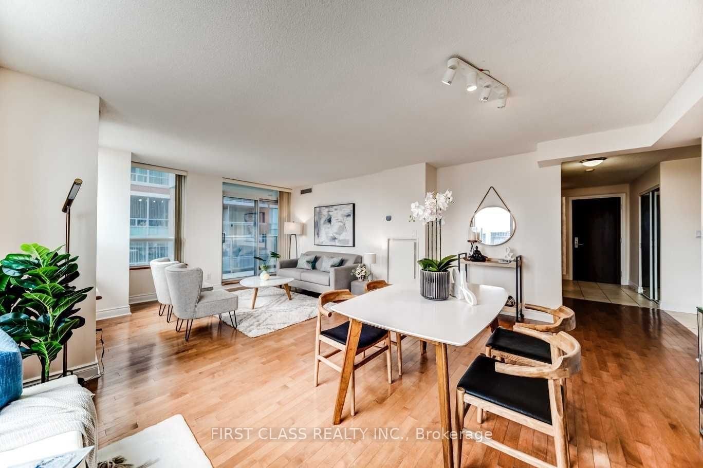 88 Times Ave, unit 610 for rent - image #2