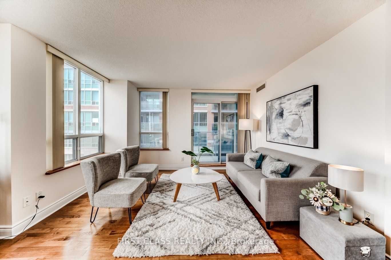 88 Times Ave, unit 610 for rent - image #4