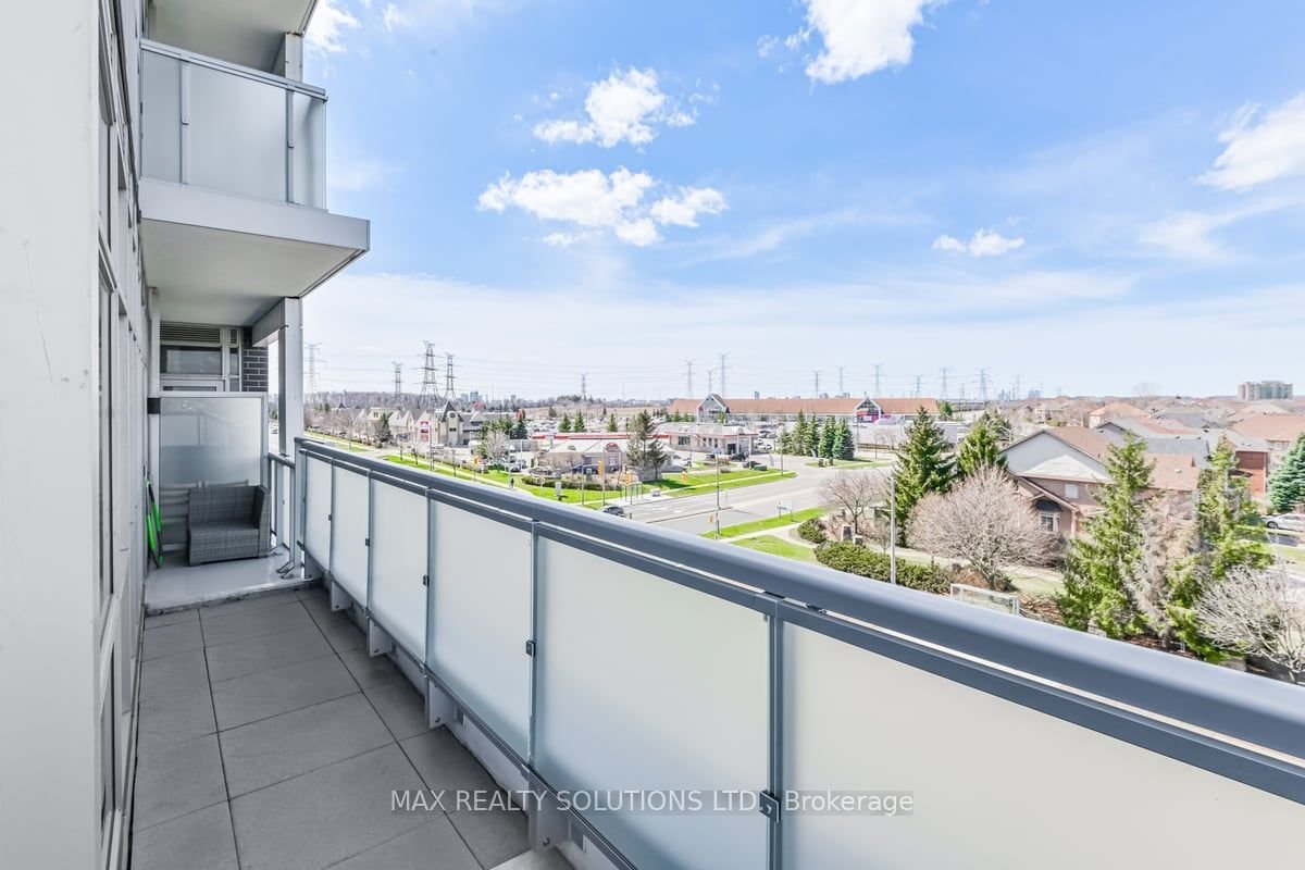 8763 Bayview Ave, unit 526 for sale - image #14