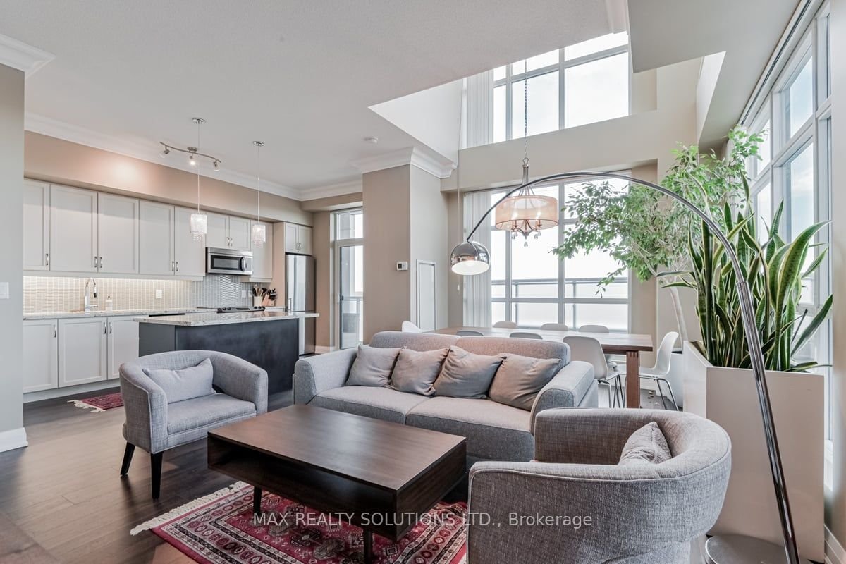 8763 Bayview Ave, unit 526 for sale - image #3
