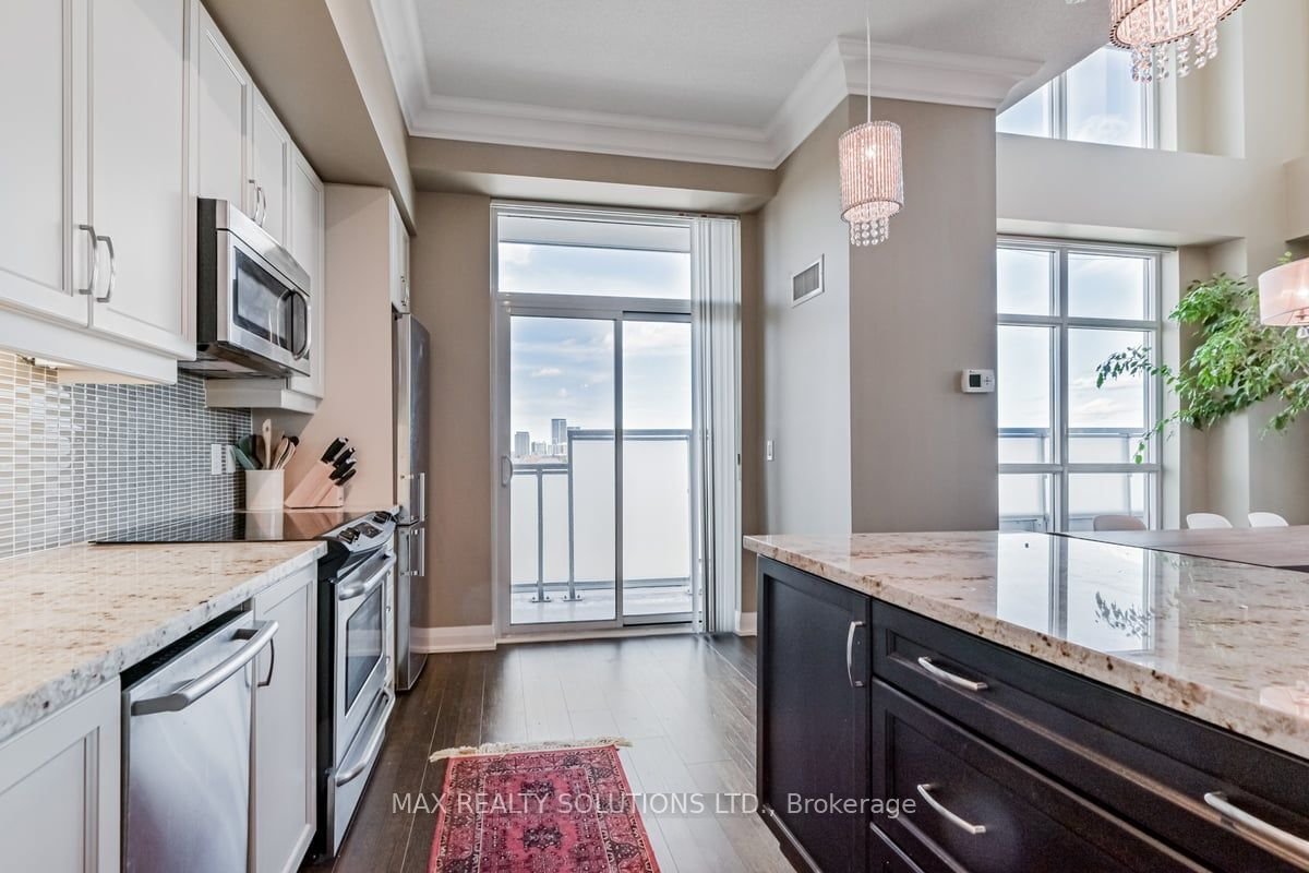 8763 Bayview Ave, unit 526 for sale - image #7