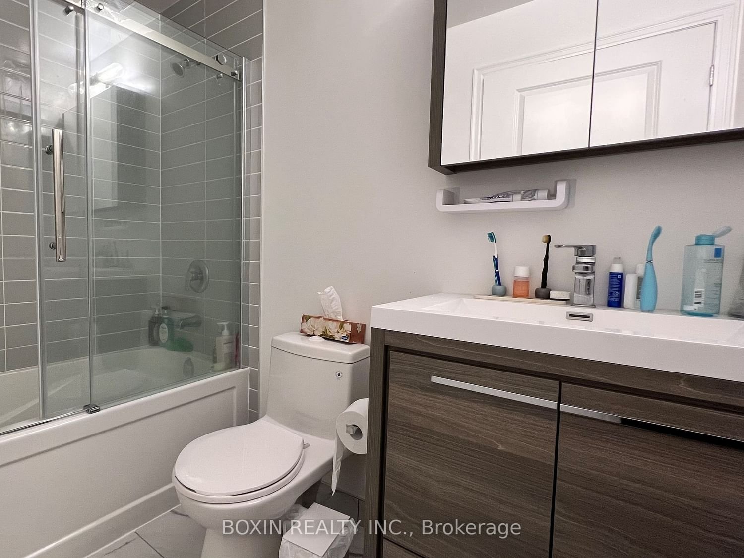 18 Rouge Valley Dr W, unit 608C for rent - image #12