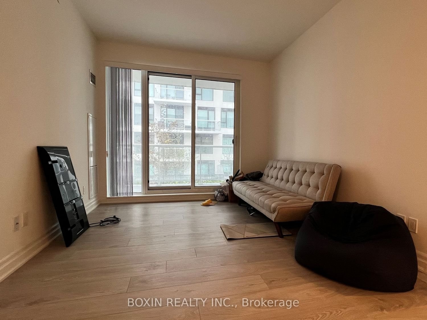 18 Rouge Valley Dr W, unit 608C for rent - image #8