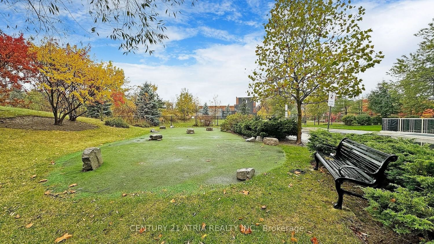 350 Red Maple Rd, unit 913 for sale - image #36