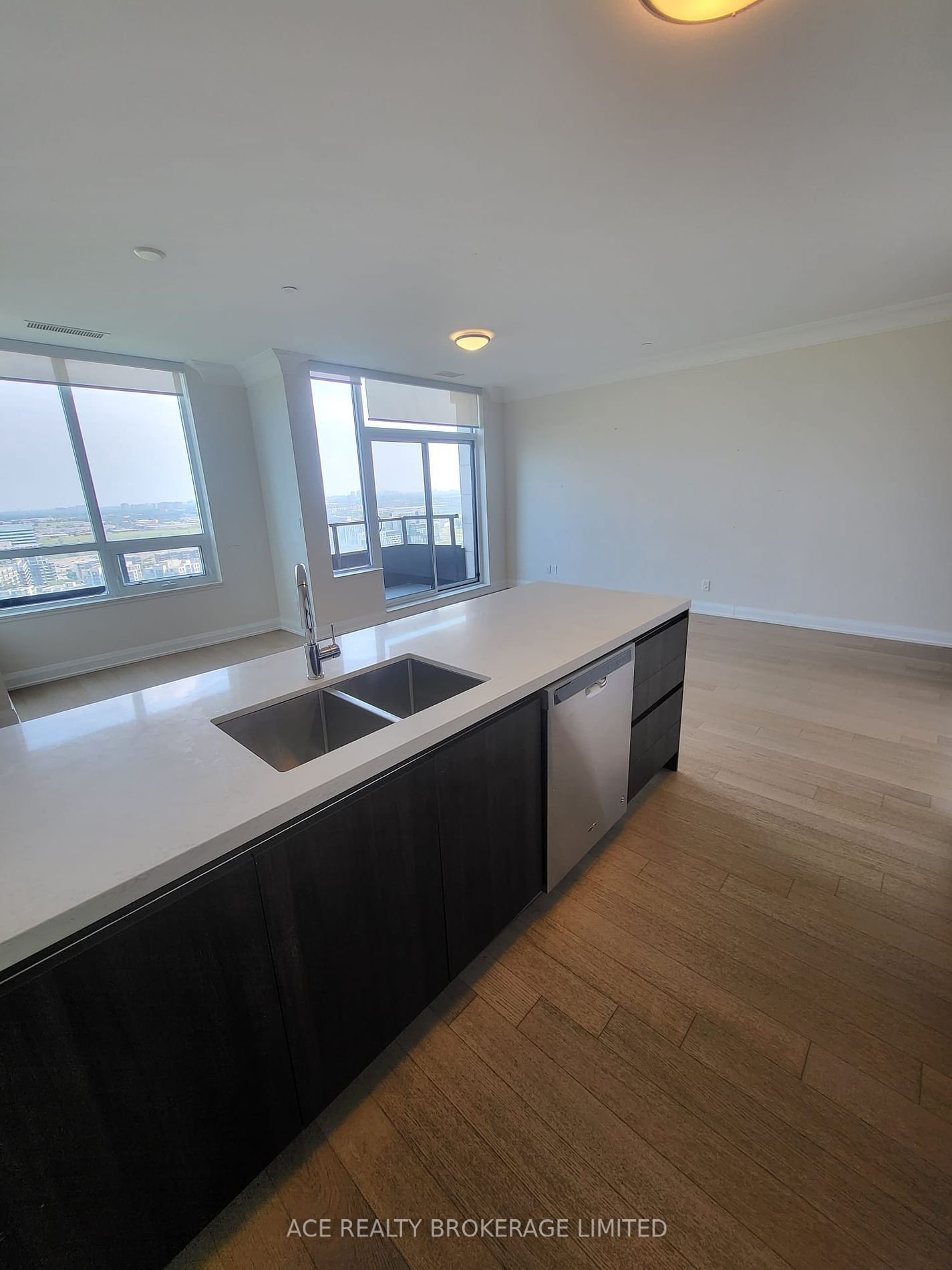 15 Water Walk Dr, unit Ph6 for rent - image #4
