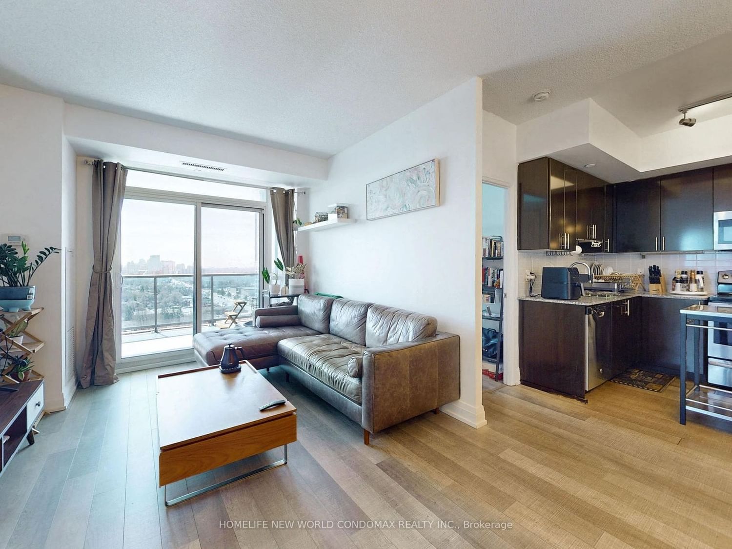 7165 Yonge St, unit 1906 for sale - image #5