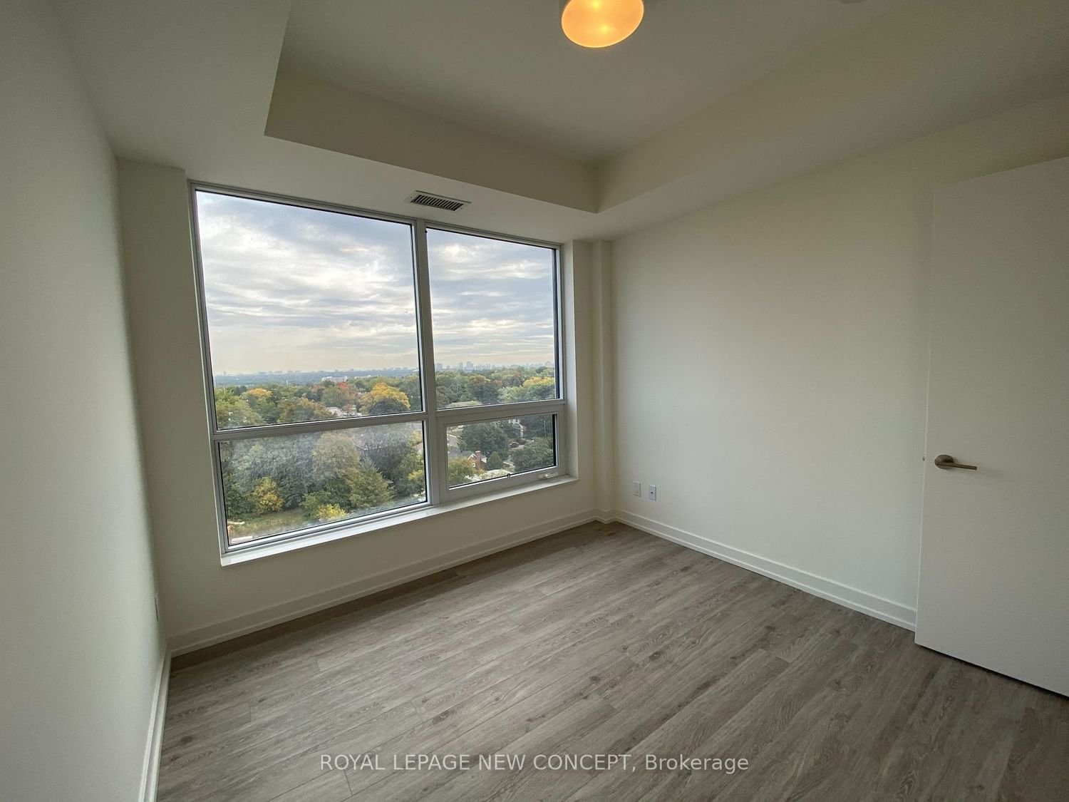 1 Grandview Ave, unit 809 for rent - image #12