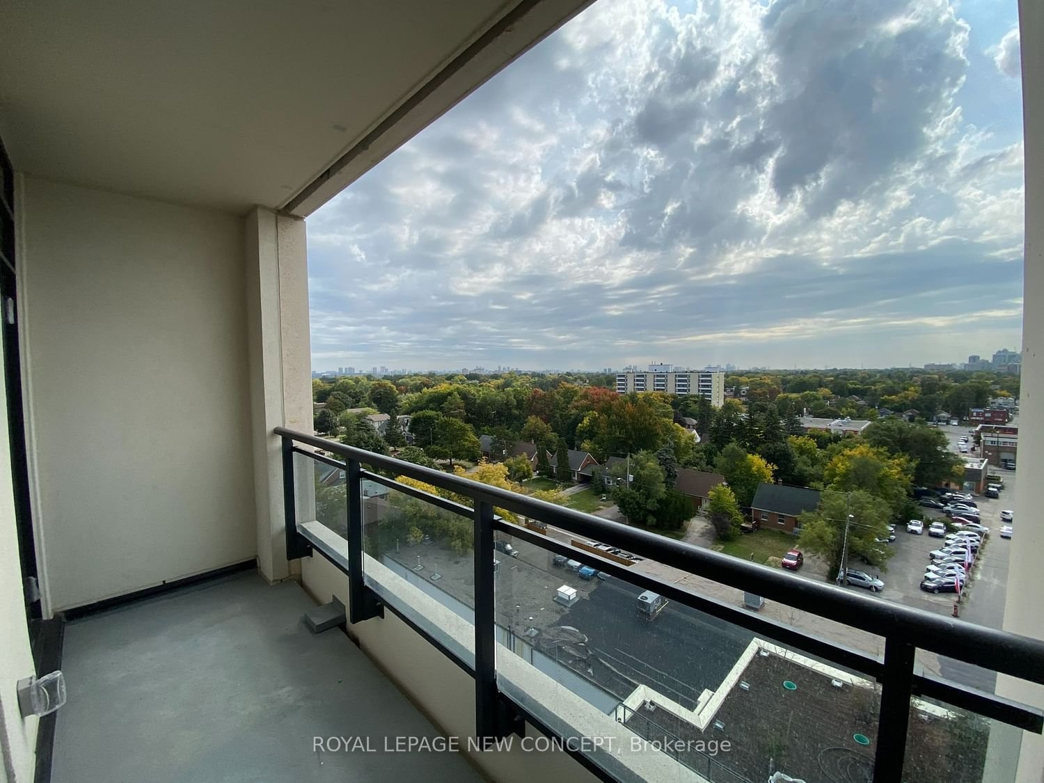 1 Grandview Ave, unit 809 for rent - image #22