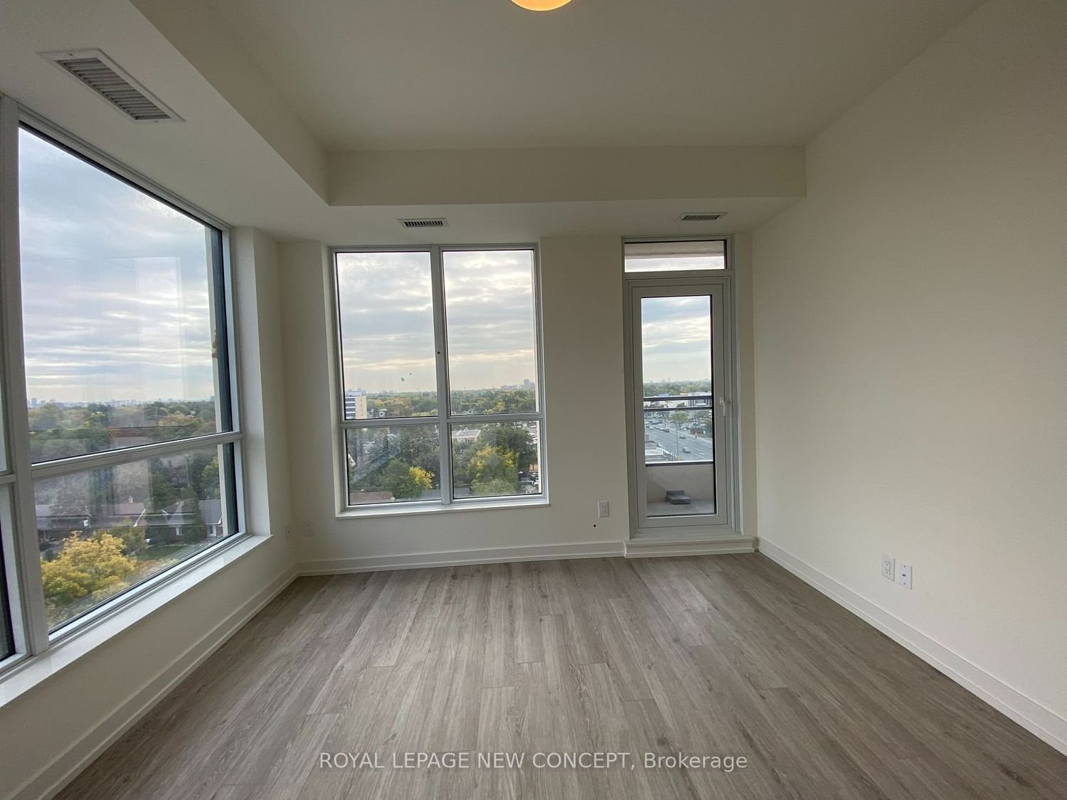 1 Grandview Ave, unit 809 for rent - image #5