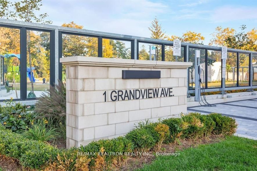 1 Grandview Ave, unit 1208 for rent - image #2