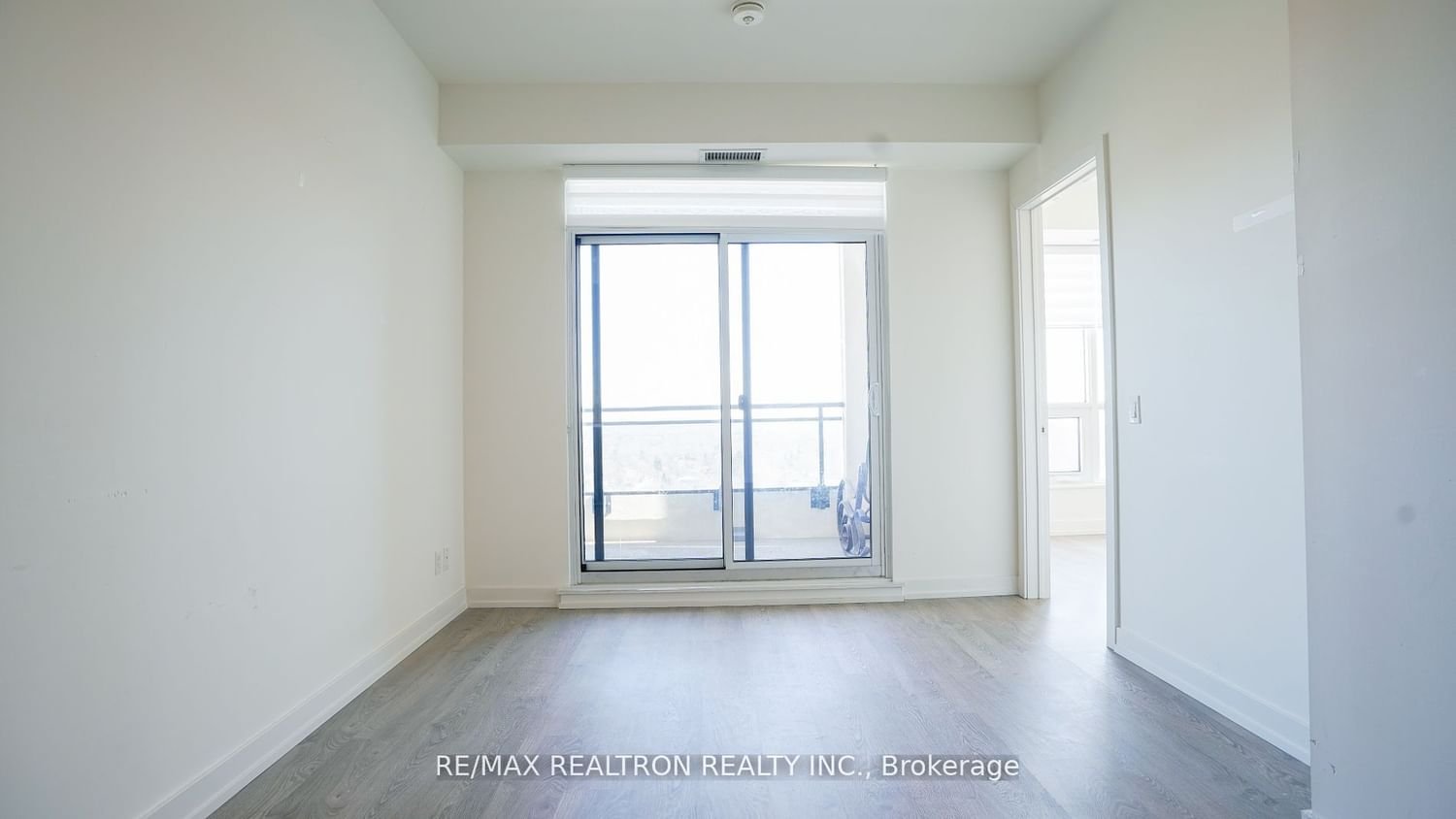 1 Grandview Ave, unit 1208 for rent - image #7