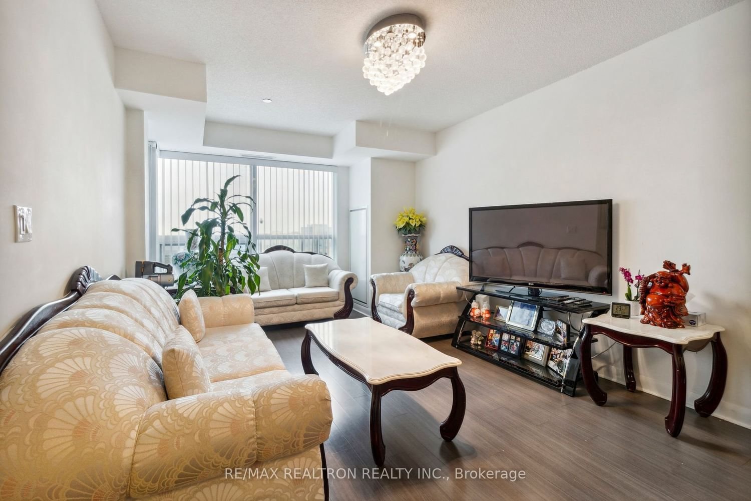 75 Norman Bethune Ave, unit 916 for sale - image #13
