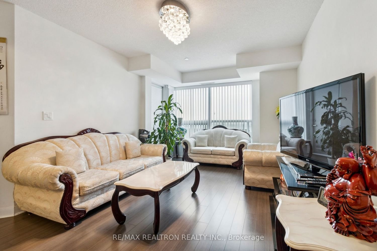 75 Norman Bethune Ave, unit 916 for sale - image #14