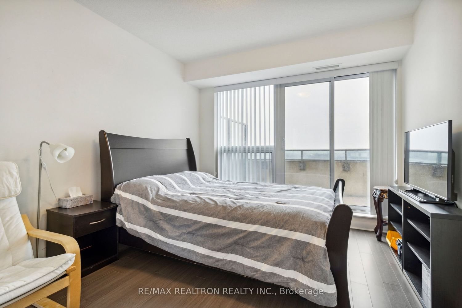 75 Norman Bethune Ave, unit 916 for sale - image #21