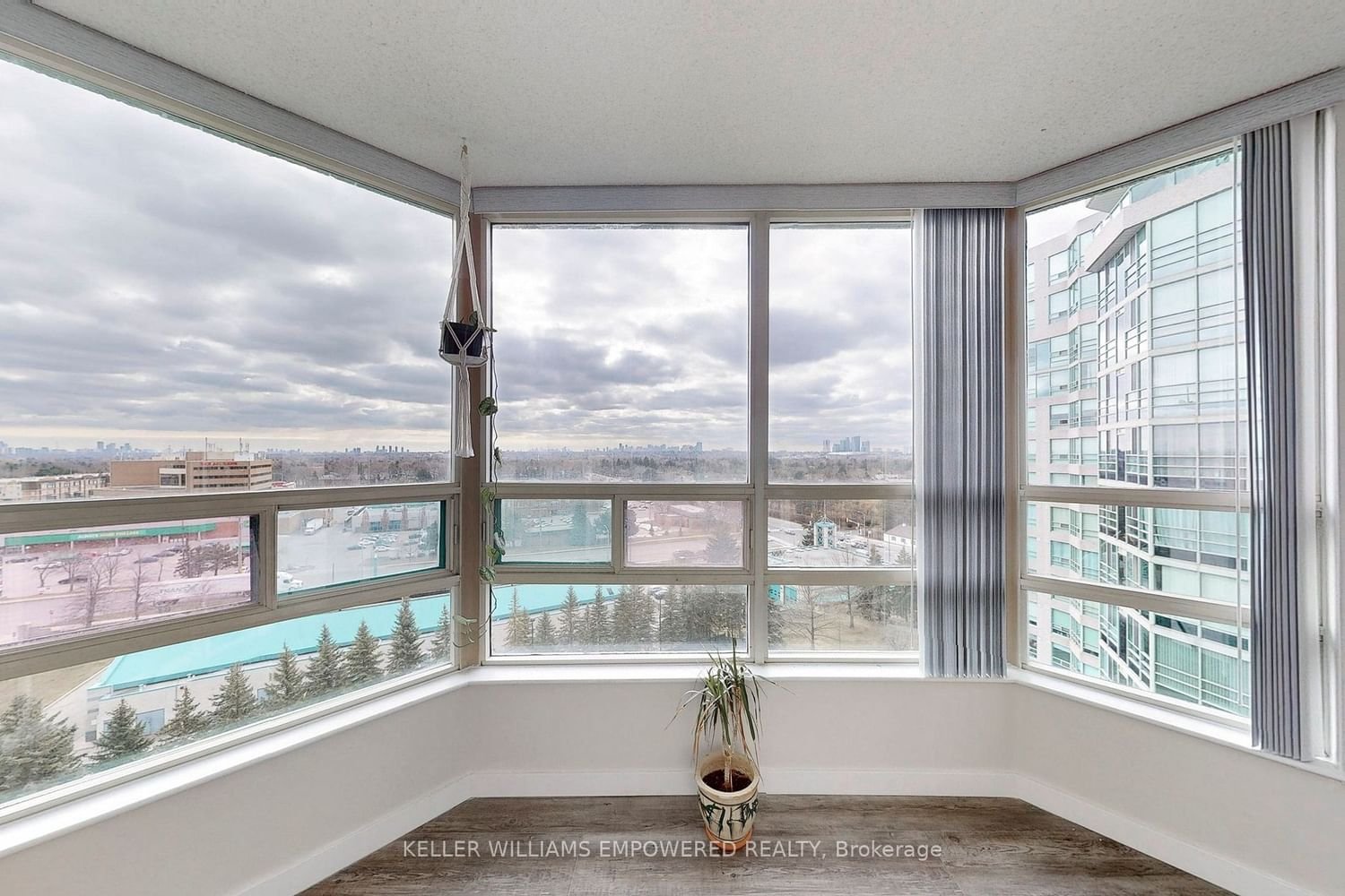 7805 Bayview Ave, unit 1016 for sale - image #11