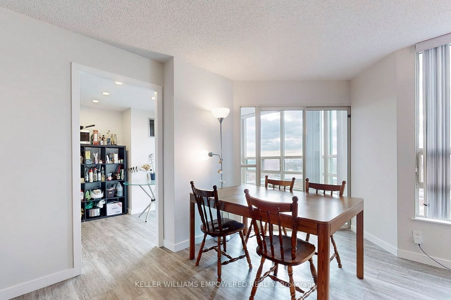 7805 Bayview Ave, unit 1016 for sale - image #8