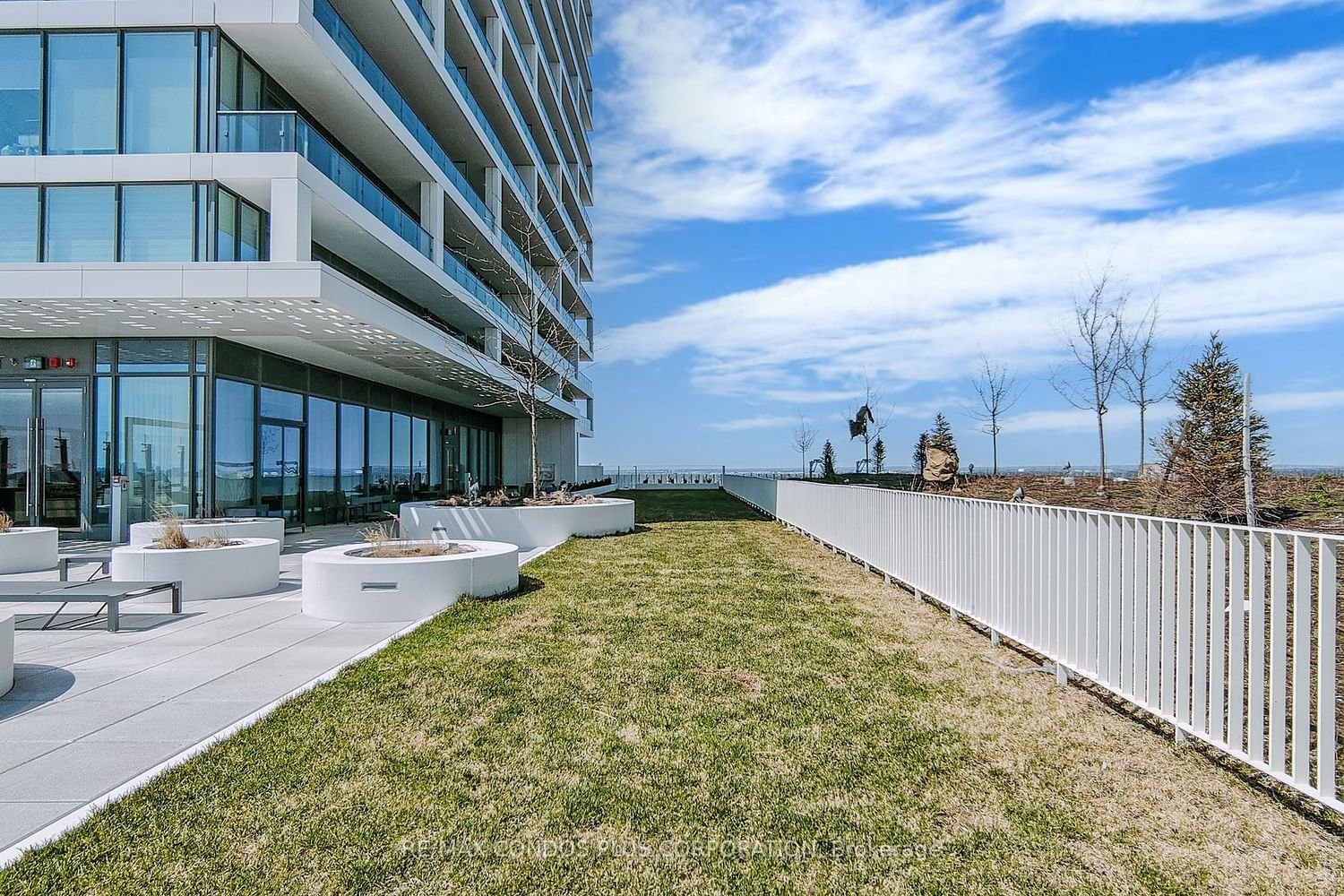 5 Buttermill Ave, unit 2712 for sale - image #22