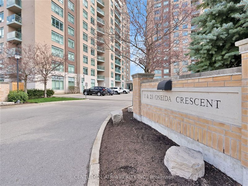 23 Oneida Cres, unit 102 for sale - image #1