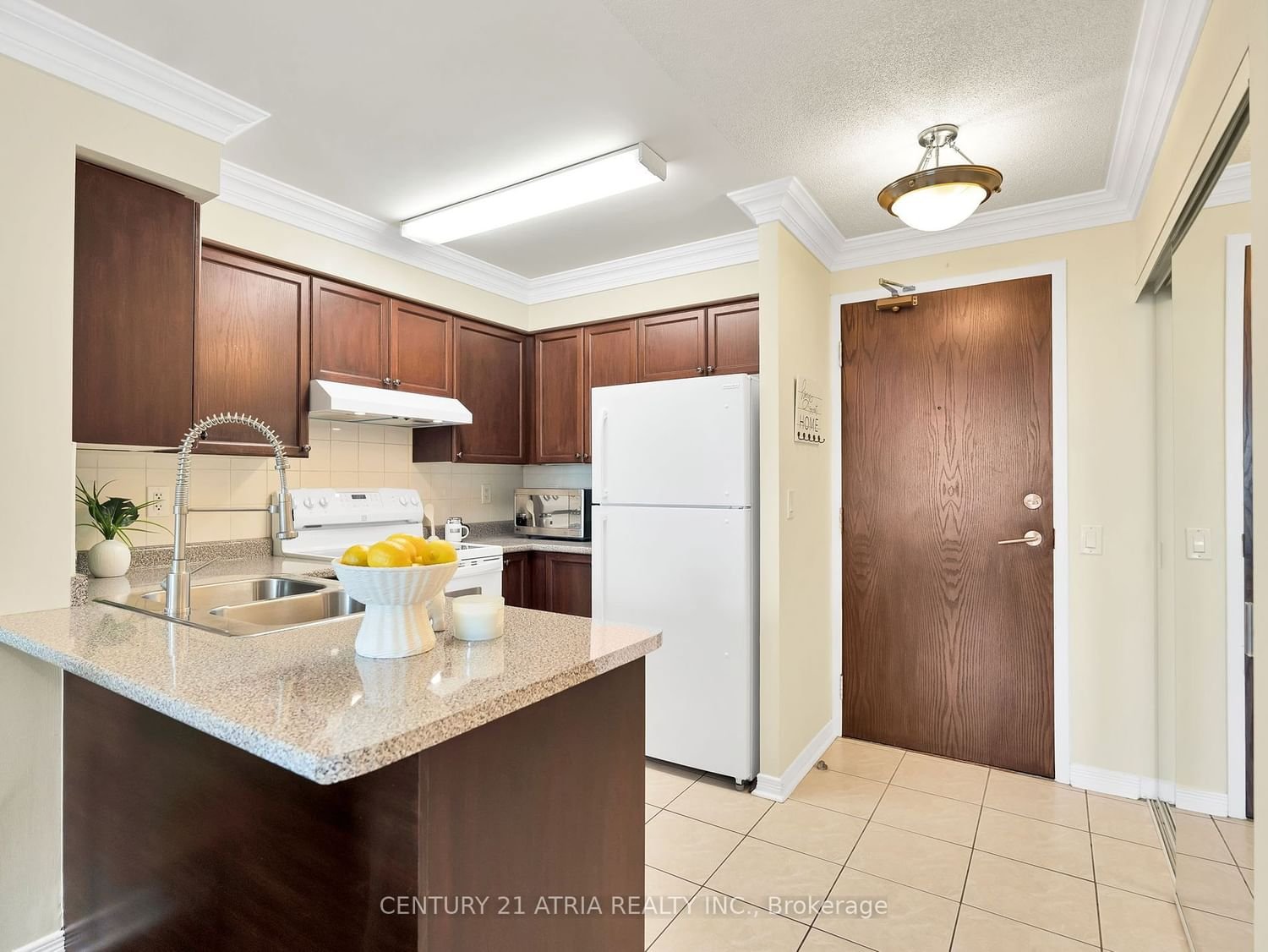 23 Oneida Cres, unit 102 for sale - image #18
