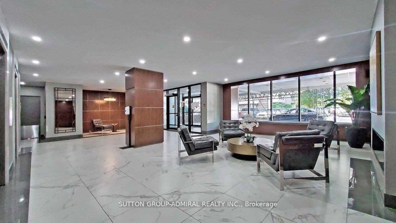 60 Inverlochy Blvd Thornhill Orchards Condos 3 Beds 2 Baths