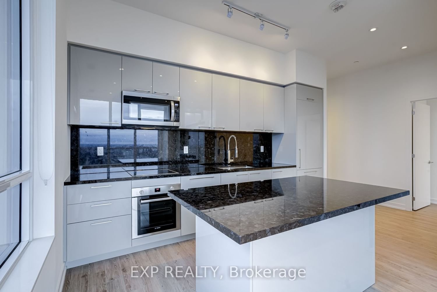 1 Grandview Ave, unit 3001 for rent - image #15