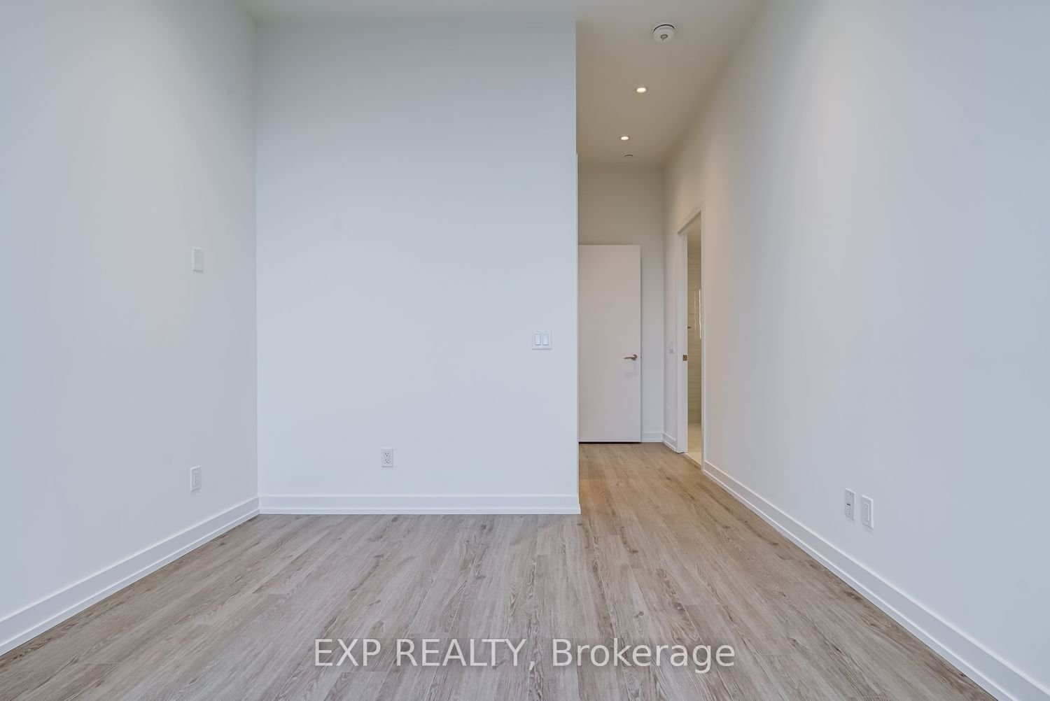 1 Grandview Ave, unit 3001 for rent - image #20