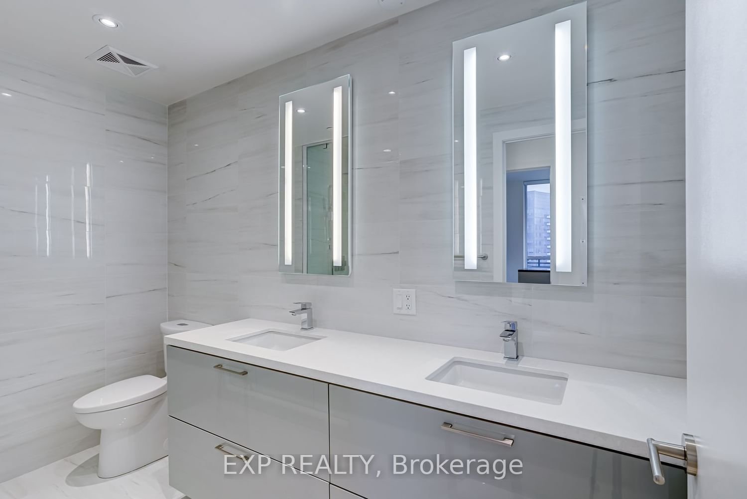 1 Grandview Ave, unit 3001 for rent - image #22