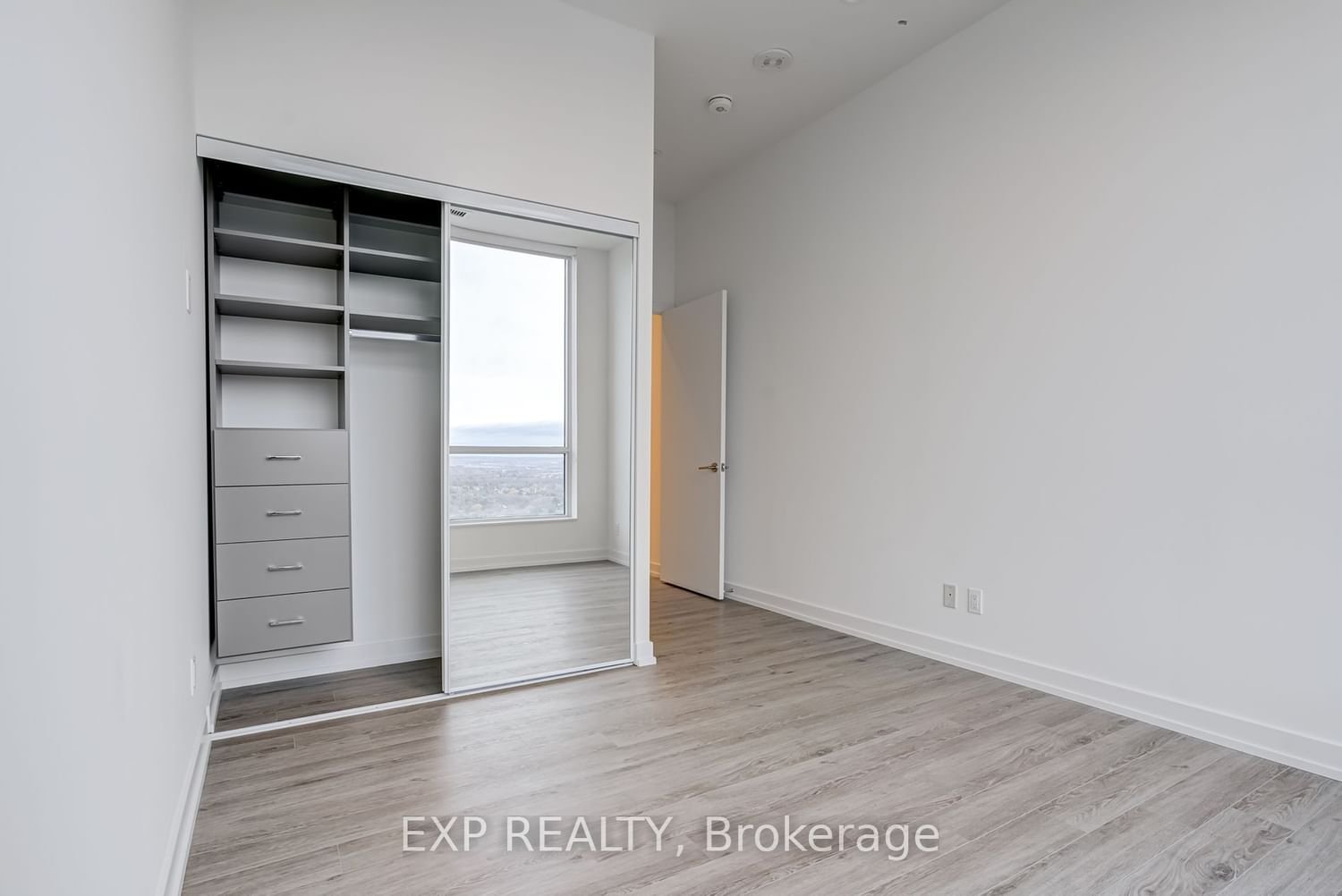 1 Grandview Ave, unit 3001 for rent - image #27