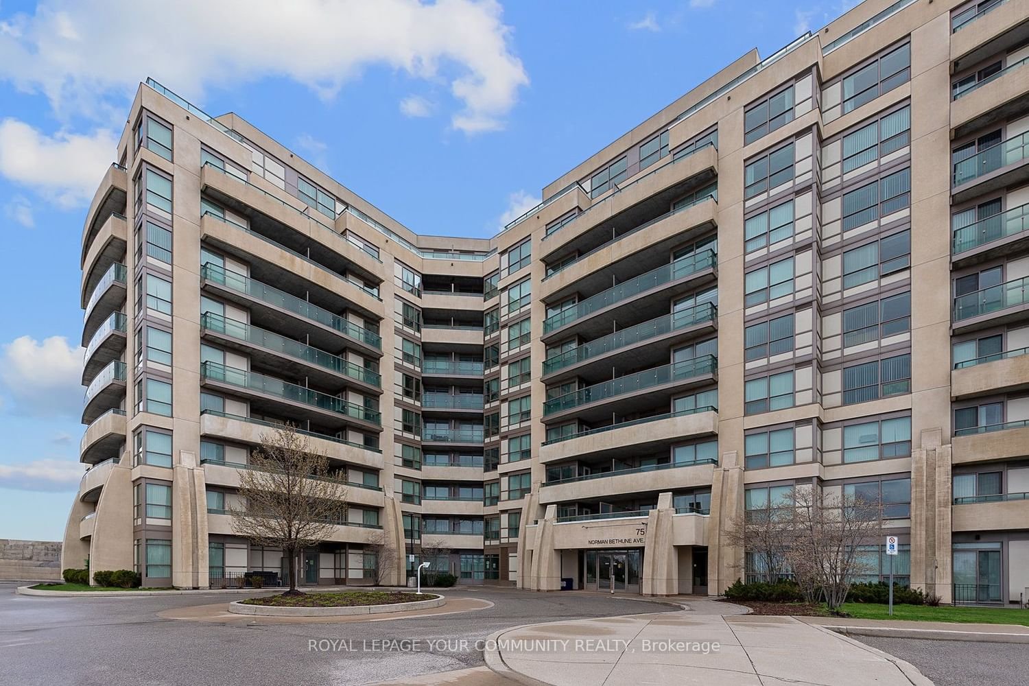 75 Norman Bethune Ave, unit 603 for sale - image #1