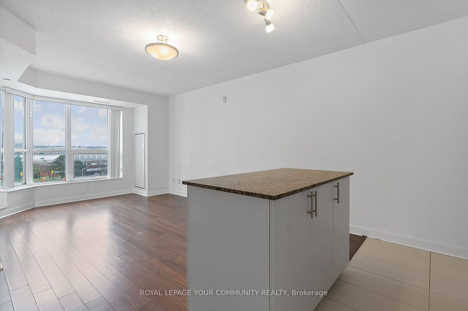 75 Norman Bethune Ave, unit 603 for sale - image #8