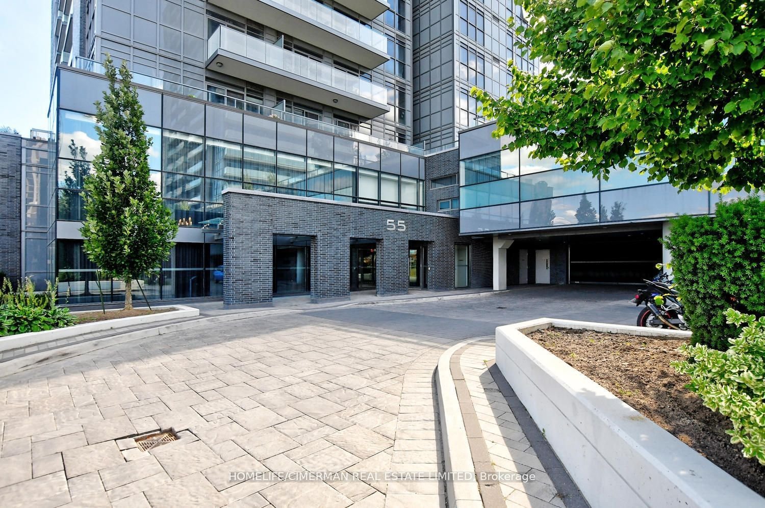 55 Oneida Cres, unit 201 for sale - image #31