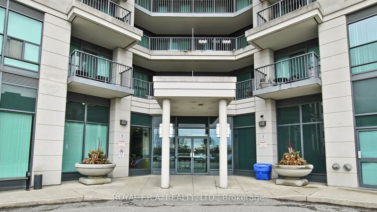185 Oneida Cres, unit 915 for sale - image #4