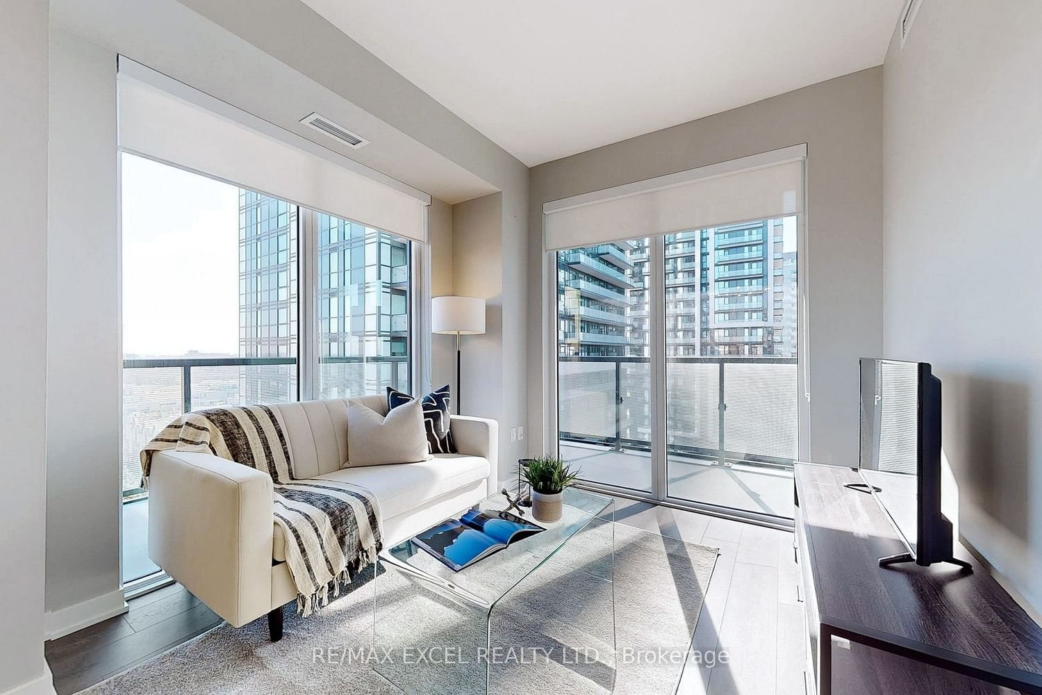 85 Oneida Cres, unit 1009 for sale - image #5